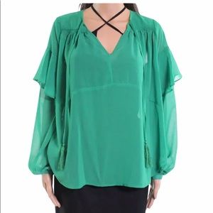 🔥SALE $8 🔥Line & Dot 🆕NWT Kelly Green Blouse